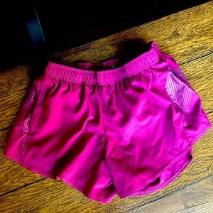 Oiselle flyaway shorts